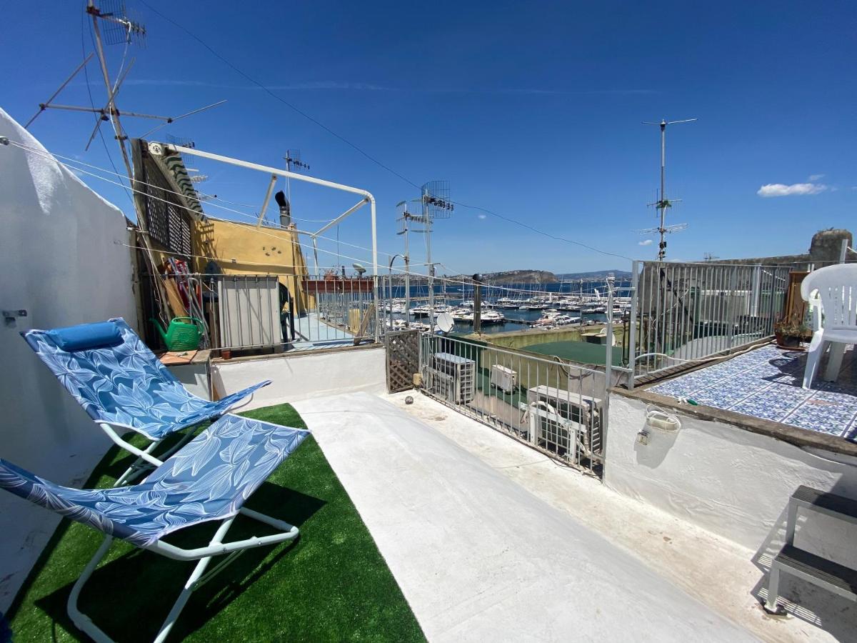 Procida Marina Grande Apartment Exterior photo